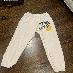 Free city sweatpants!! Pretty good condition. Hard to find these pair.
